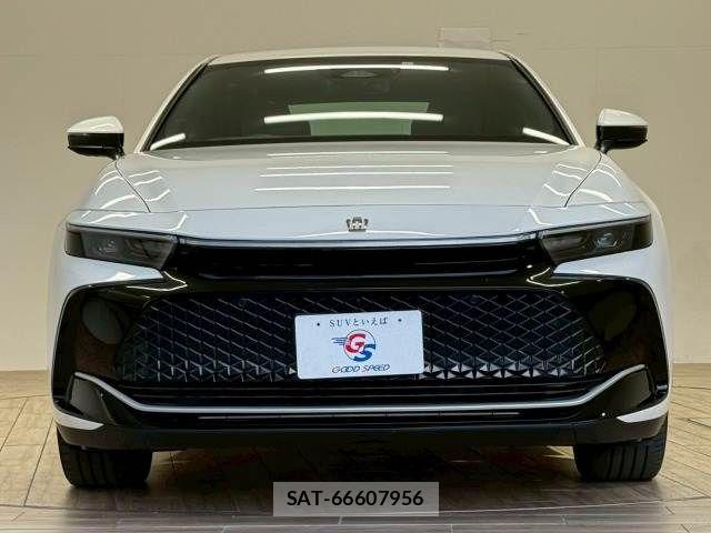 Toyota Crown Crossover 2023-01 6814360-12
