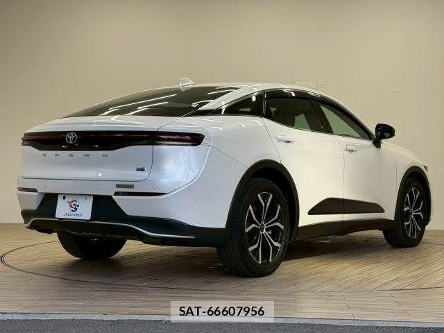 Toyota Crown Crossover 2023-01 6814360-14