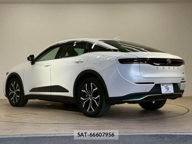 Toyota Crown Crossover 2023-01 6814360-16