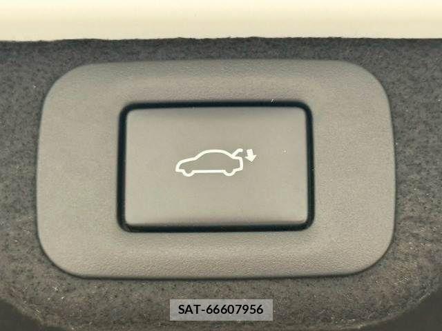 Toyota Crown Crossover 2023-01 6814360-7