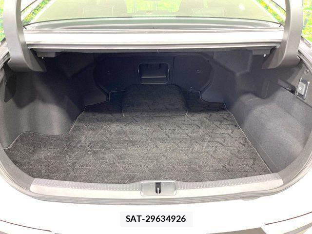 Toyota Crown Crossover 2023-07 6903605-9