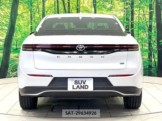 Toyota Crown Crossover 2023-07 6903605-14