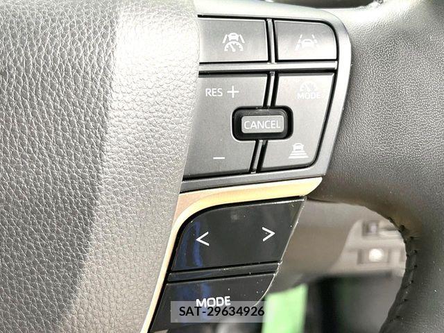 Toyota Crown Crossover 2023-07 6903605-6