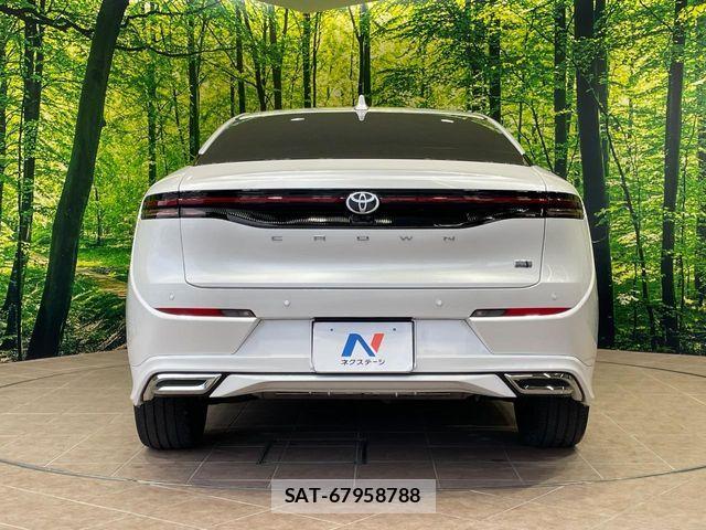 Toyota Crown Crossover 2023-01 6903606-15