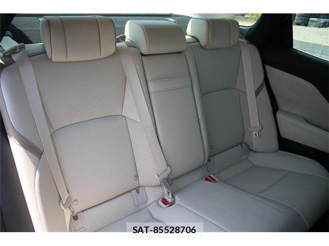Toyota Crown Crossover 2022-12 6992724-18