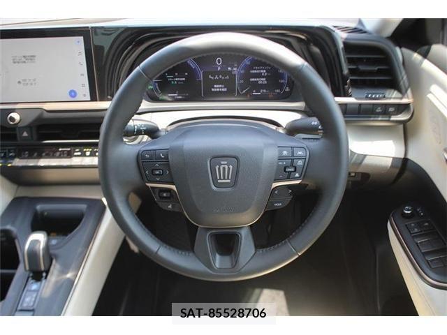 Toyota Crown Crossover 2022-12 6992724-21