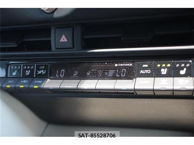 Toyota Crown Crossover 2022-12 6992724-26