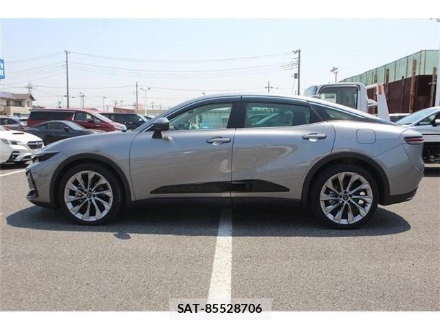 Toyota Crown Crossover 2022-12 6992724-4