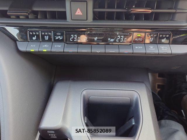 Toyota Crown Crossover 2024-02 6992720-16