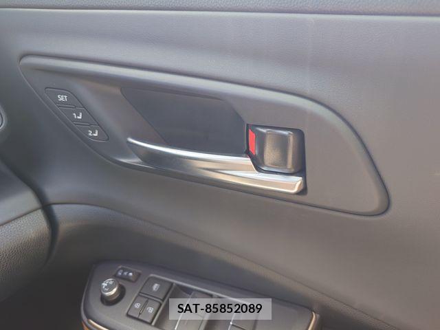 Toyota Crown Crossover 2024-02 6992720-19