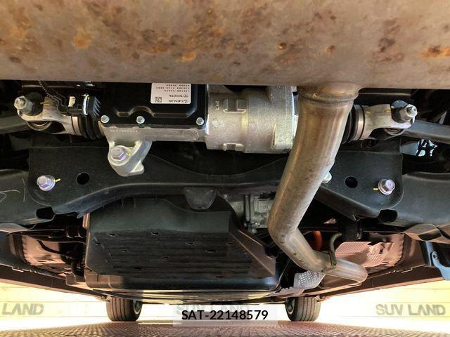 Toyota Crown Crossover 2023-06 7020234-18
