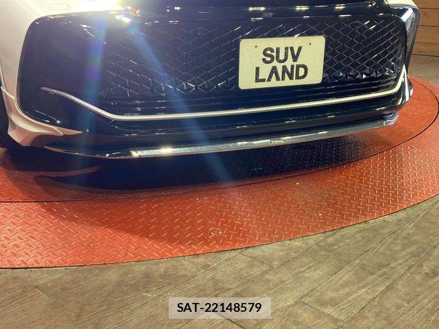Toyota Crown Crossover 2023-06 7020234-2