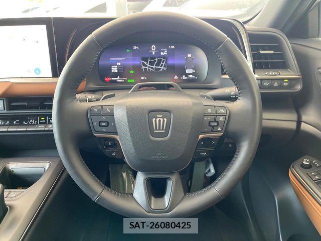 Toyota Crown Crossover 2023-02 7020233-10