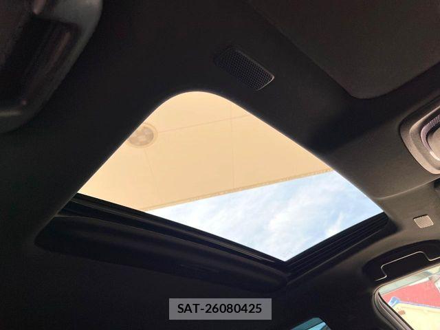 Toyota Crown Crossover 2023-02 7020233-3