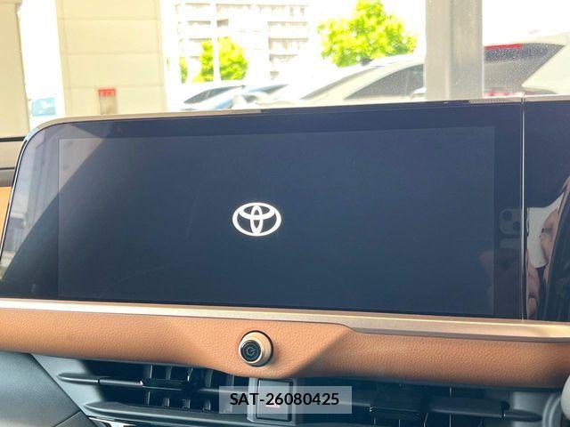 Toyota Crown Crossover 2023-02 7020233-4