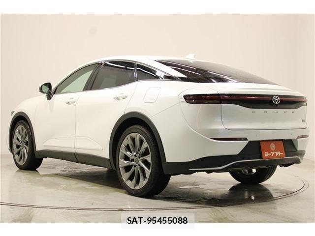 Toyota Crown Crossover 2023-12 7020242-9