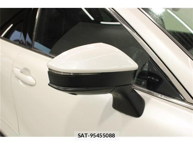 Toyota Crown Crossover 2023-12 7020242-20