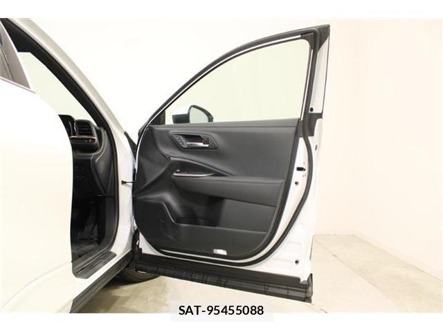 Toyota Crown Crossover 2023-12 7020242-28