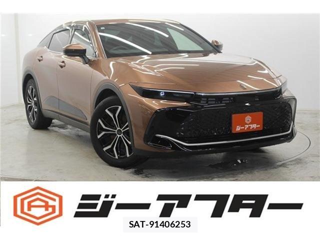 Toyota Crown Crossover 2023-04 7020241-0