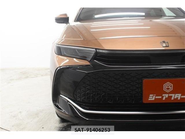 Toyota Crown Crossover 2023-04 7020241-10