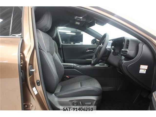 Toyota Crown Crossover 2023-04 7020241-26