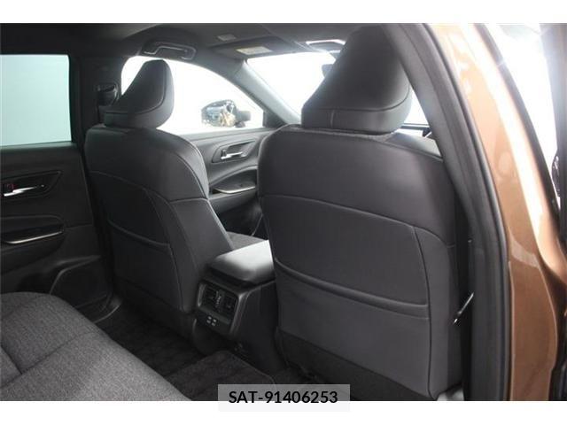 Toyota Crown Crossover 2023-04 7020241-29