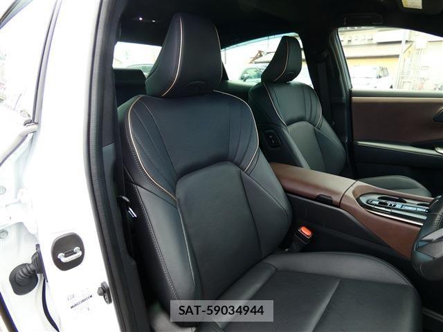 Toyota Crown Crossover 2023-04 7020236-19