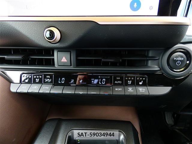 Toyota Crown Crossover 2023-04 7020236-4