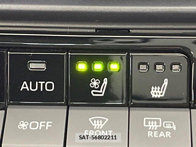 Toyota Crown Crossover 2023-03 7058021-7