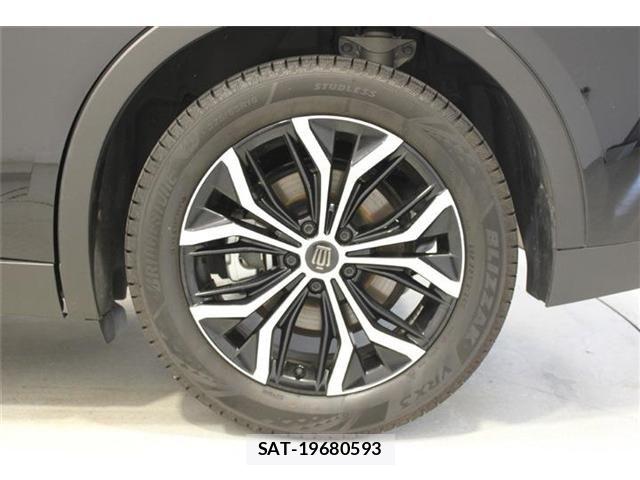Toyota Crown Crossover 2023-11 7058031-23