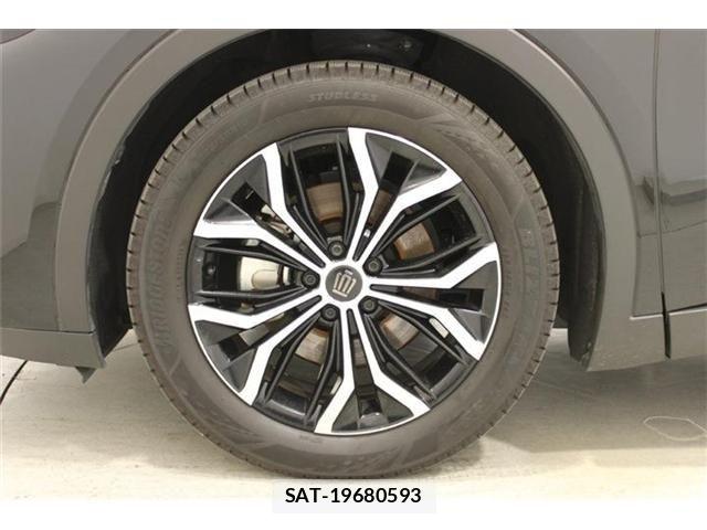 Toyota Crown Crossover 2023-11 7058031-24