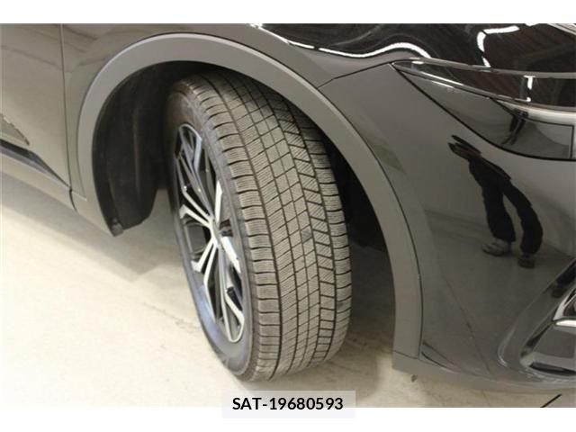 Toyota Crown Crossover 2023-11 7058031-27