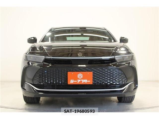Toyota Crown Crossover 2023-11 7058031-6