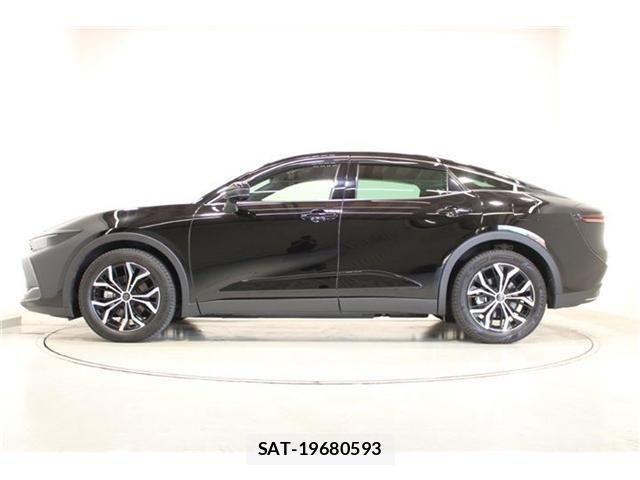 Toyota Crown Crossover 2023-11 7058031-8