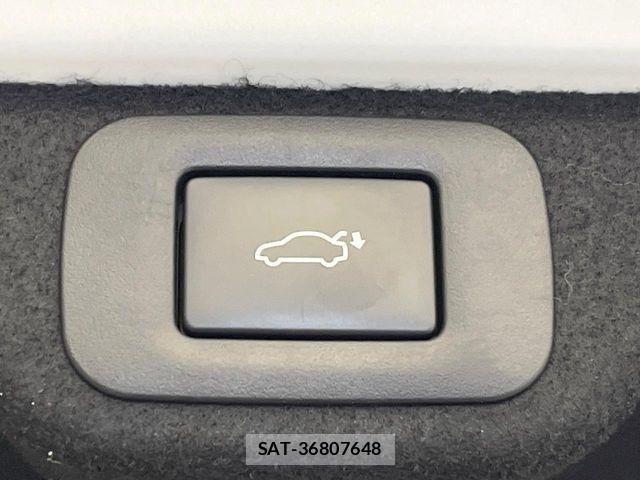 Toyota Crown Crossover 2023-03 7058025-11