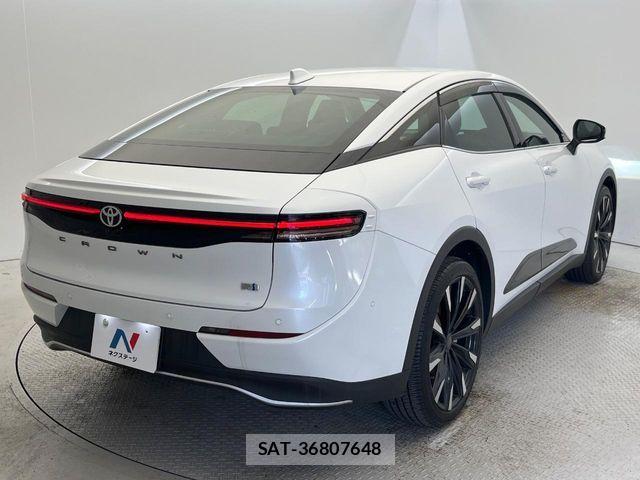 Toyota Crown Crossover 2023-03 7058025-17