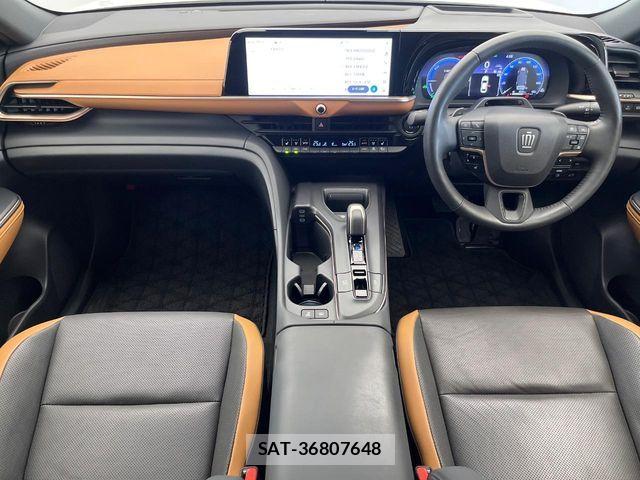 Toyota Crown Crossover 2023-03 7058025-1