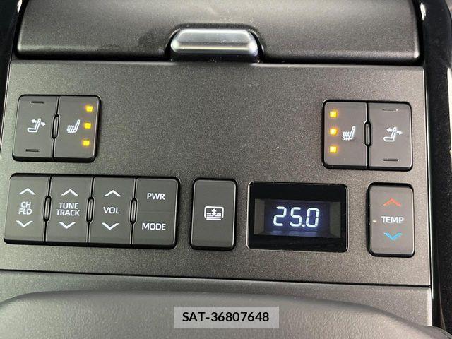 Toyota Crown Crossover 2023-03 7058025-4