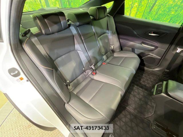 Toyota Crown Crossover 2023-03 7058028-9