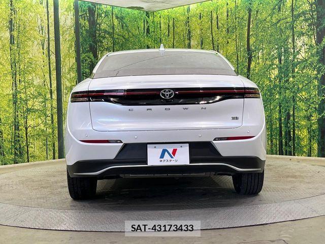 Toyota Crown Crossover 2023-03 7058028-14