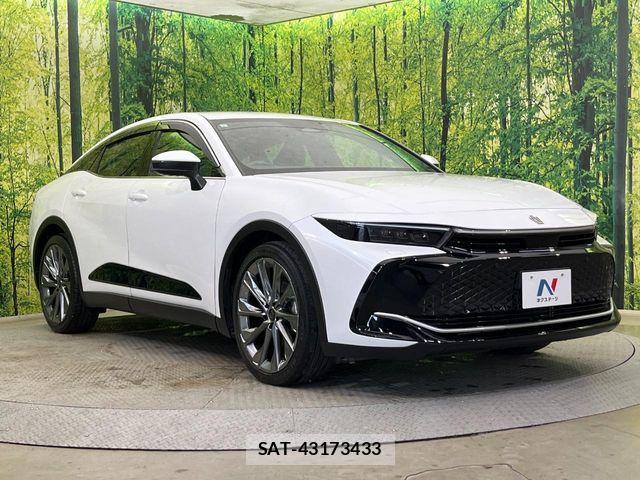 Toyota Crown Crossover 2023-03 7058028-15