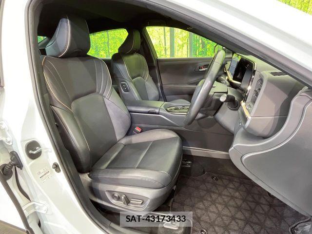 Toyota Crown Crossover 2023-03 7058028-8