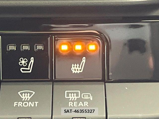 Toyota Crown Crossover 2023-03 7058024-7