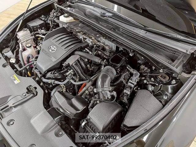 Toyota Crown Crossover 2022-12 7216499-17