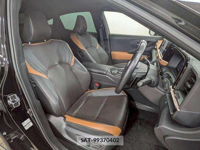 Toyota Crown Crossover 2022-12 7216499-4