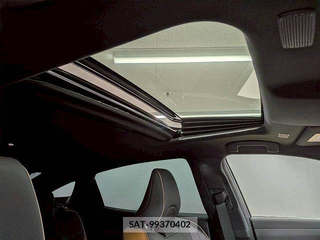 Toyota Crown Crossover 2022-12 7216499-6