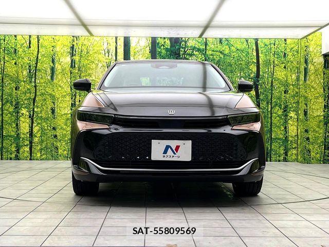 Toyota Crown Crossover 2023-02 7216507-13