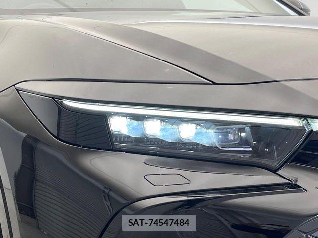 Toyota Crown Crossover 2023-09 7216523-14