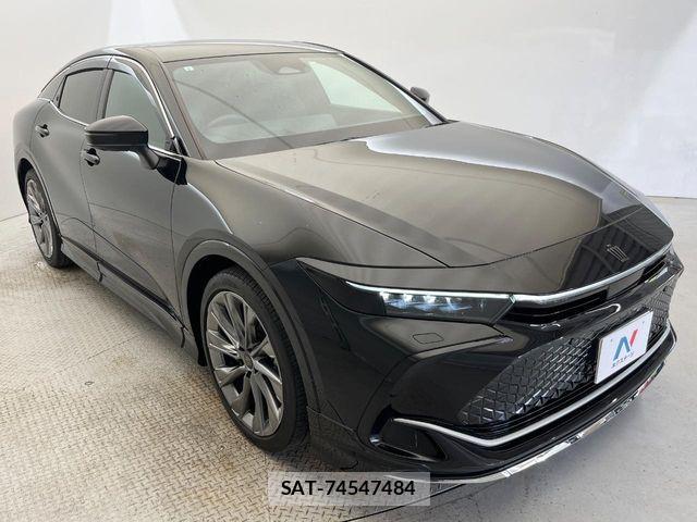 Toyota Crown Crossover 2023-09 7216523-2