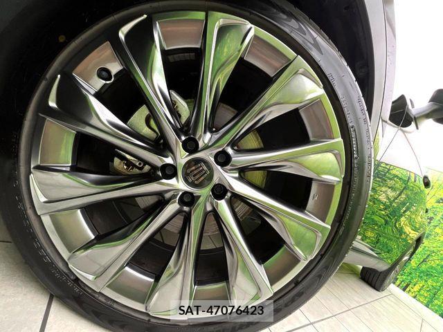Toyota Crown Crossover 2023-04 7216520-12